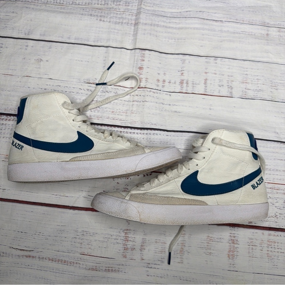 Nike Blazer Mid '77 'Athletic Club' DQ8596-100 Women's 9 Blue White Sneaker